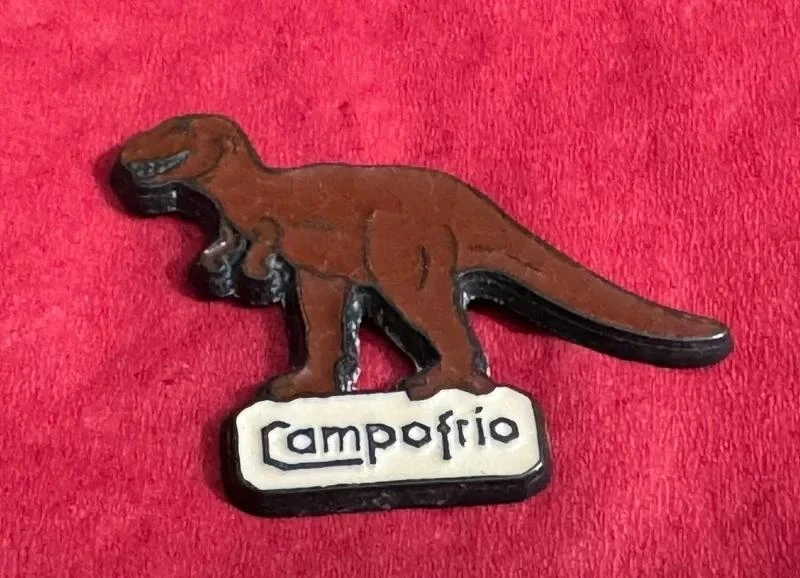 Pin metálico ou broche Metal pin Campofrío dinossauros Tyrannosaurus rex – photo 4